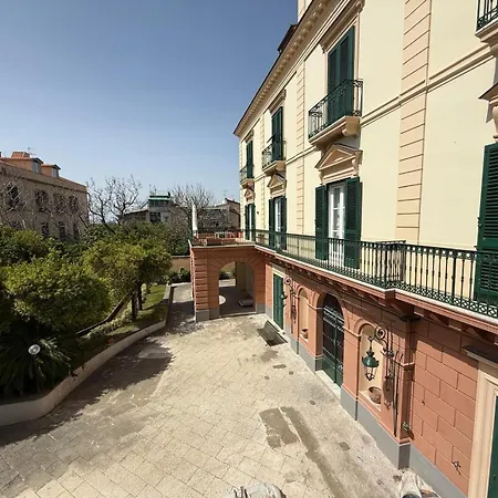 Casa Camille In Sorrento 度假居
